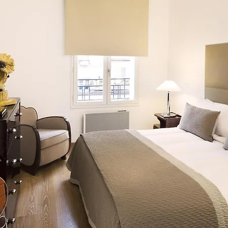 Apartment Montmartre Paris