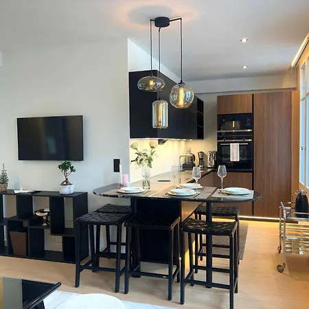 Montmartre Apartment Paris