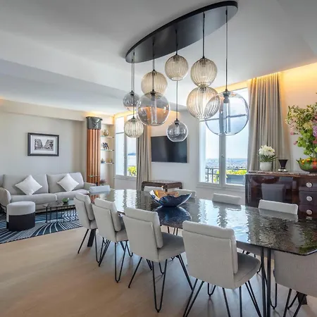 Montmartre Apartment